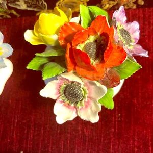 Vintage bonechina flower